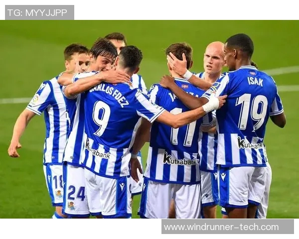 欧联杯决赛曼联对阵强敌全力以赴争夺荣耀之战