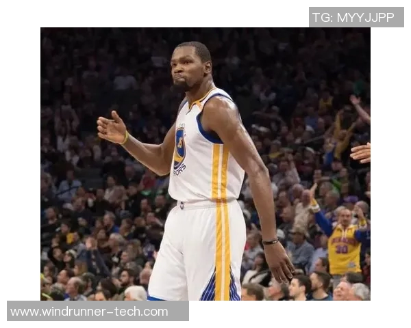 勇士队在总决赛中以3比0领先骑士队，历史性迈向冠军之路