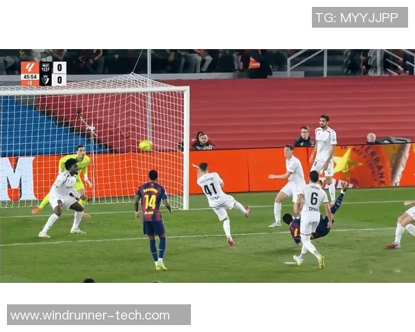 皇马与巴塞经典对决重播回顾精彩瞬间与战术分析