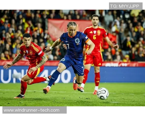 2010年世界杯决赛西班牙对荷兰精彩集锦回顾与赛后分析 2010年世界杯决赛西班牙对荷兰精彩集锦回顾与赛后分析